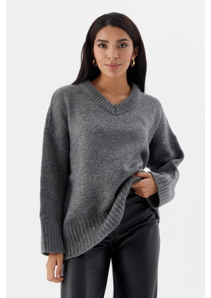 V Yaka Oversize Kazak Antrasıt fırsatları