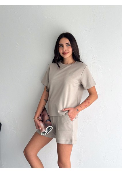 Şortlu Takım Modal Kumaş /şortlu Takım Tavşan Nakışlı Günlük Kullanıma Uygun modelleri