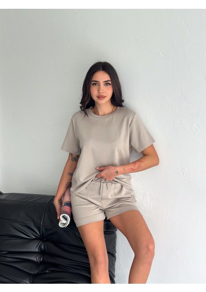 Şortlu Takım Modal Kumaş /şortlu Takım Tavşan Nakışlı Günlük Kullanıma Uygun indirimleri