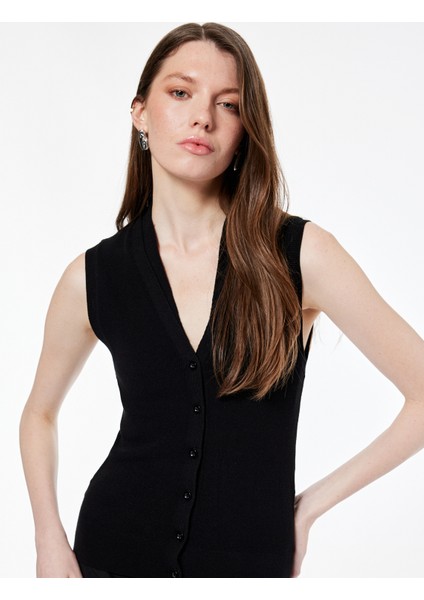 Düğmeli V Yaka Triko Yelek fiyatları