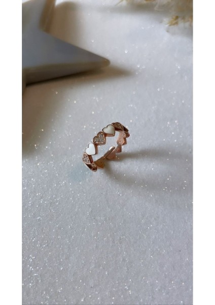 Ayarlanabilir Beyaz Mineli ve Zirkon Taşlı Kalp Yüzük fiyatları