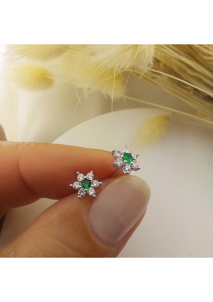 925 Ayar Gümüş Yeşil Taşlı Minimal Lotus Küpe