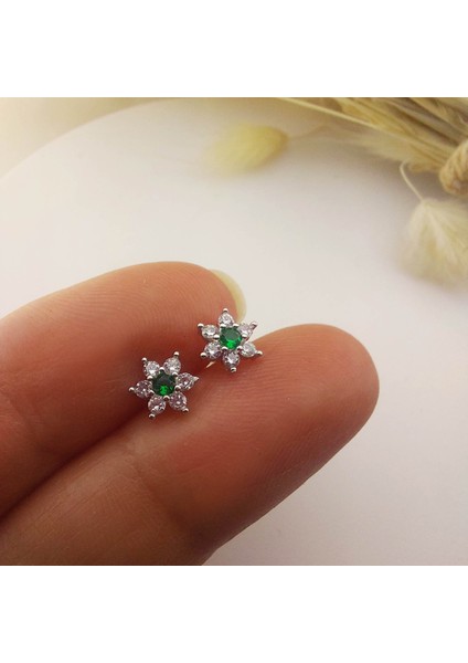 925 Ayar Gümüş Yeşil Taşlı Minimal Lotus Küpe modelleri