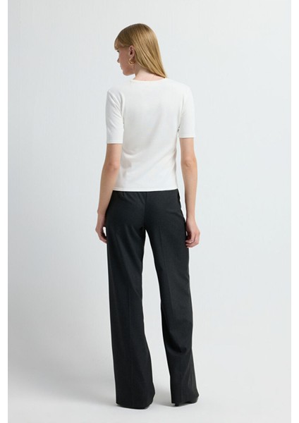 Yuvarlak Yaka Triko Bluz Kemik 11545822000 indirimleri