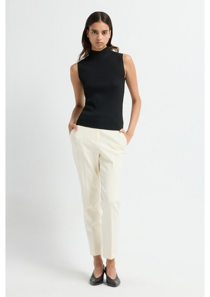 Taşlı Boğazlı Kolsuz Triko Bluz Siyah 11544473001 modelleri