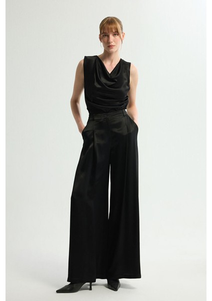 Pileli Geniş Paça Pantolon Siyah 153L9500002