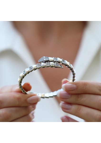 Zirkon Taşlı Serpent Modeli Gümüş Kelepçe modelleri