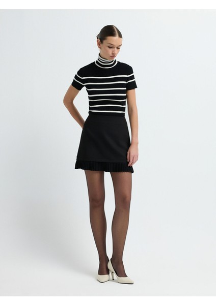 Pilise Detaylı Mini Etek Siyah 12742940005 modelleri