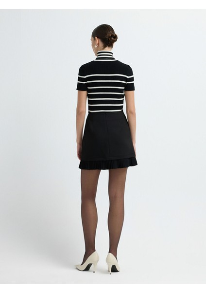 Pilise Detaylı Mini Etek Siyah 12742940005