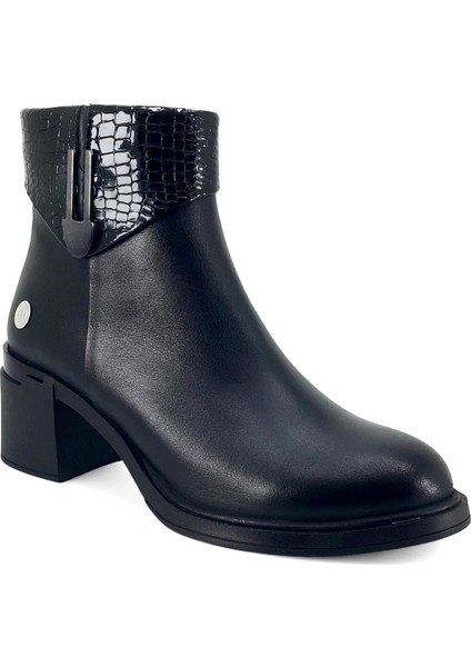 8430 25KB Kadın Günlük Bot Siyah