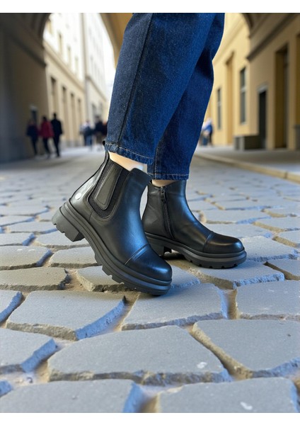 D25KB-1660 Siyah Hakiki Deri Tam Ortopedik Günlük Kadın Bot