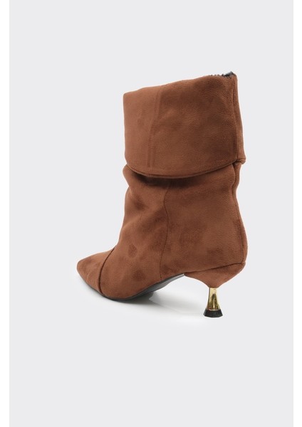 Kısa Topuk Uzun Kadın Bot modelleri