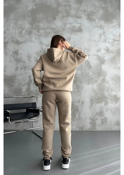 Kadın Rahat Oversize 3 Iplik Pamuklu Şardonlu Kanguru Cep Kapşonlu Sweatshirt fiyatları