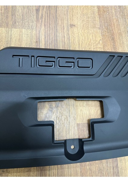 Chery Tiggo 8 Pro Ön Panjur Üst Bakalit 2022-2024 609000939AA fırsatları