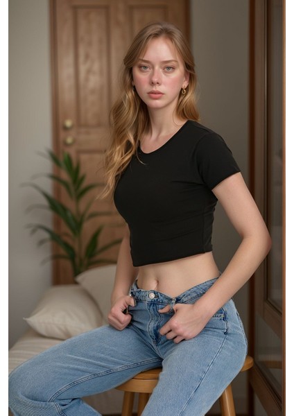 Kadın Giyim Pamuklu - Elastan Yarım Kol Bisiklet Yaka Crop LL.01.ILK.110 modelleri