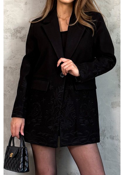 Kadın Nakışlı Kaşe Kaban indirimleri