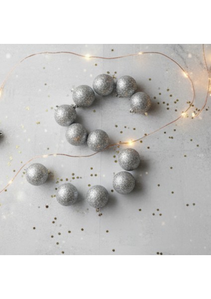 6’lı 4 cm Gümüş Yılbaşı Ağaç Süsü Seti – Parlak Noel Topu Dekorasyon modelleri