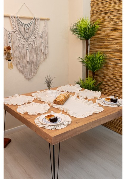 Breze | 7 Parça Fırfırlı Sofra Sunum Seti 40 x 150 cm