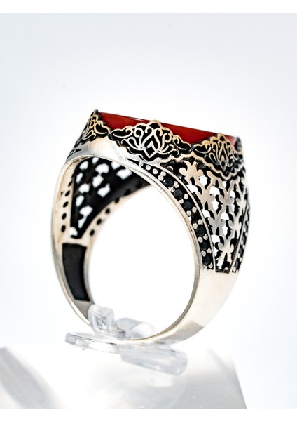 Özel Tasarım Kırmızı Akik Taşlı 925 Ayar Gümüş Erkek Yüzük