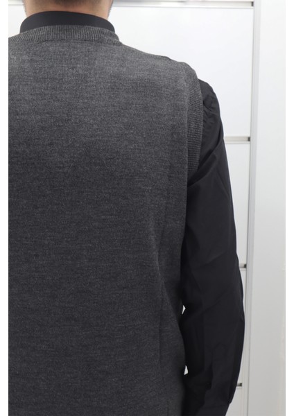 Fistan Store Erkek Düz Klasik Kesim Rahat Kalıp V - Yaka Kışlık Yünlü Süveter fırsatları