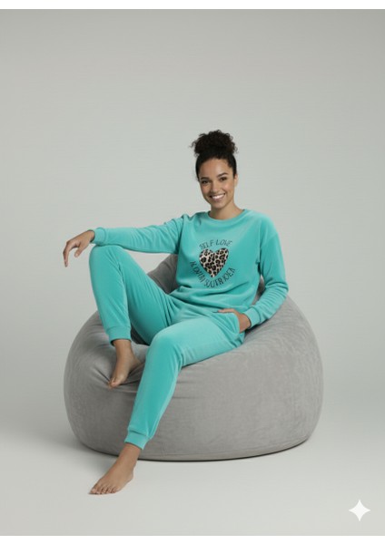 Kışlık Polar Kumaş Uzun Kol Kadın Pijama Takımı