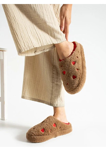 Love Kalp Desenli Peluş Içi Tüylü Kaydırmaz Taban Rahat Pofuduk Çeyiz Bohça Misafir Kadın Ev Terliği modelleri