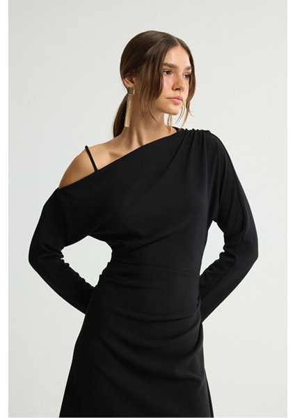 Örme Büzgülü Elbise Siyah 124L9711000 fiyatları