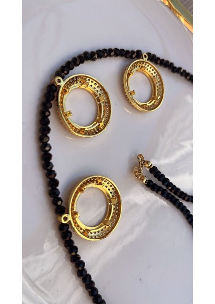 Altın Kaplama Üçlü Altın Koymalı Siyah Boncuklu Kolye
