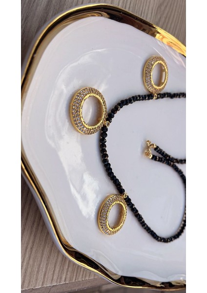 Altın Kaplama Üçlü Altın Koymalı Siyah Boncuklu Kolye fiyatları