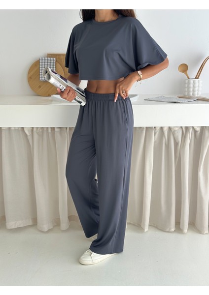 Kadın Iki Parça Salaş Takım – Crop Üst ve Bol Paça Pantolon – Yazlık Rahat Spor Takım fiyatları