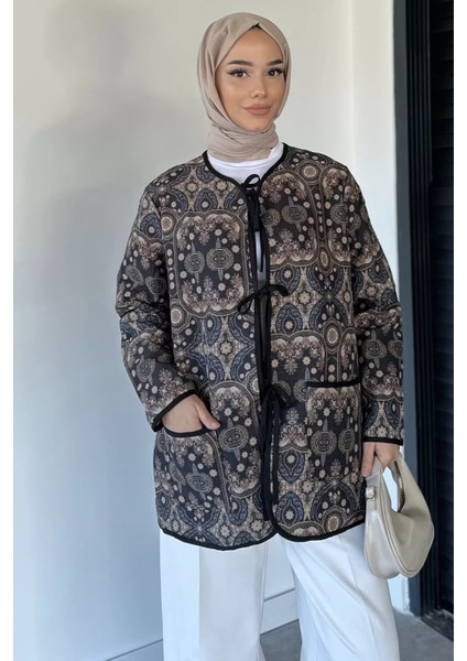 Ön Bağlamalı Kapitoneli Desenli Tesettür Ceket P-00018988 modelleri