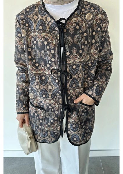 Ön Bağlamalı Kapitoneli Desenli Tesettür Ceket P-00018988 indirimleri