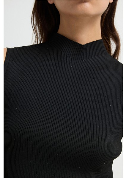 Taşlı Boğazlı Kolsuz Triko Bluz Siyah 11544473001 fiyatları