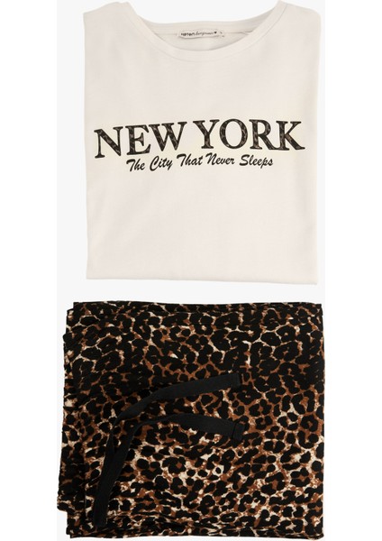 Pamuklu Baskı Detaylı Pijama Takımı