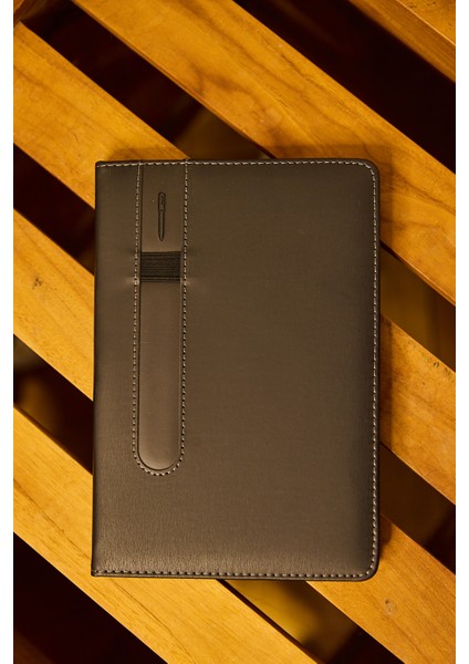 Kişiye Özel Siyah Kalem Tutuculu Vegan Deri Düz 224 Sayfa Çizgili Not Defteri