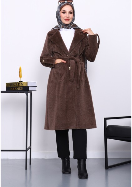 Kahverengi Kruvaze Yaka Kol Apoletli Angora Kaban