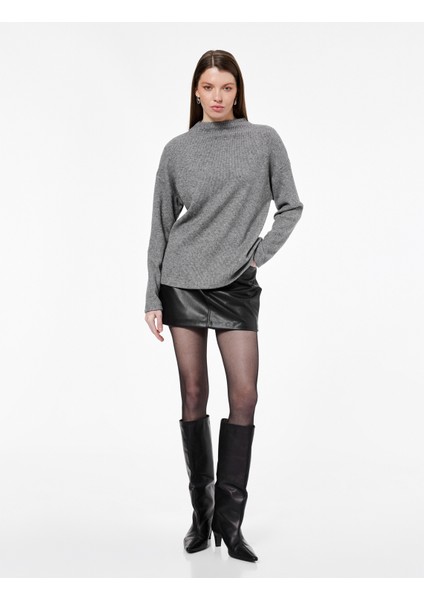 Uzun Kollu Yuvarlak Kayık Yaka Fitilli Tişört