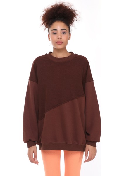 Kadın Bisiklet Yaka Garnili Sırt Detaylı Oversize Sweatshirt