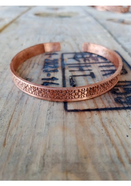 Bakır Bileklik Işlemeli "motifli" Üreticisinden.