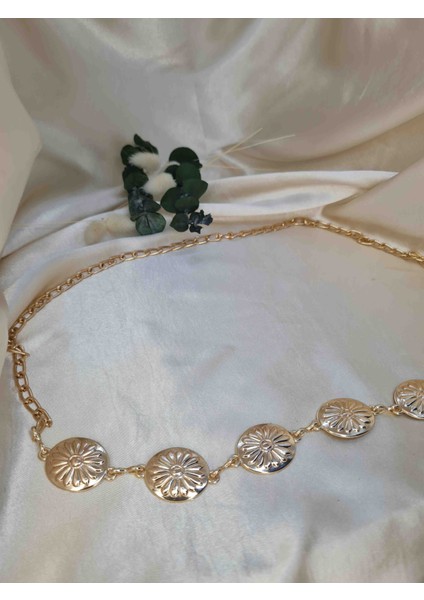 Gold Çiçek Desenli Bel Zinciri – Ayarlanabilir Metal Kemer Aksesuar modelleri