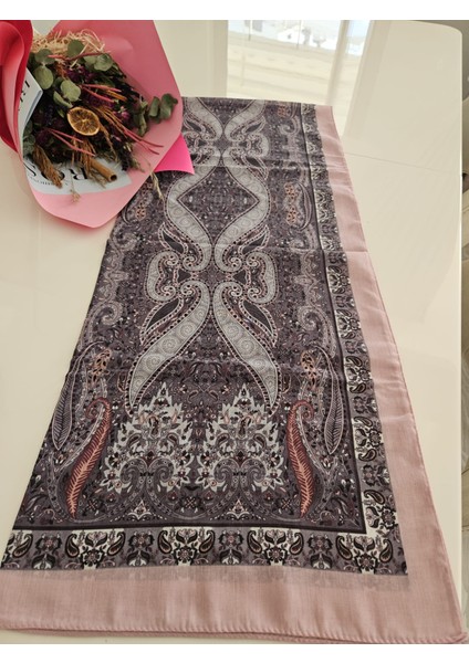 Etnik Desenli Pudra ve Gri Tonlarında Soft Şal