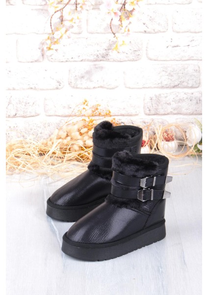 Nurela Simli Süet Içi Kürklü Tüy ve Toka Detaylı Anne Kız Kısa Kadın Bot fırsatları