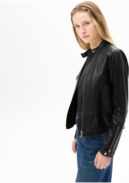 Kadın Siyah Perfore Detaylı Deri Ceket