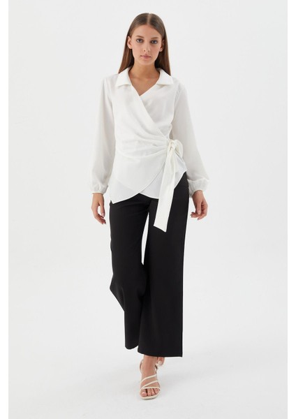 Yanı Bağlamalı Saten Bluz Ekru