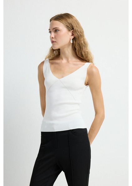 V Yaka Triko Bluz Kemik 11545821000 fırsatları