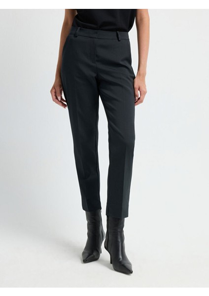 Paçası Yırtmaçlı Yandan Cepli Pantolon Siyah 15326539168 fiyatları