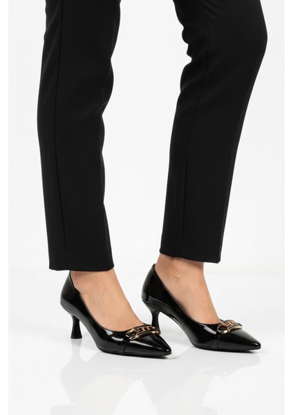 Siyah Rugan Kadın Topuklu Ayakkabı