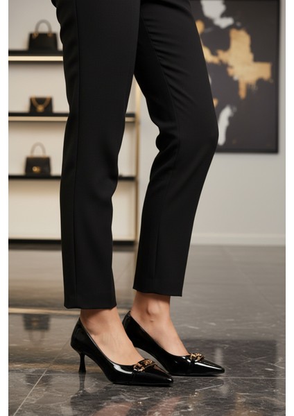 Siyah Rugan Kadın Topuklu Ayakkabı modelleri