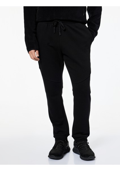 Rahat Kalıp Cepli Pamuklu Beli Bağcıklı Baskılı Jogger Spor Eşofman Altı modelleri