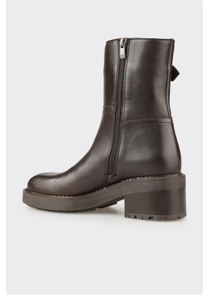 Kahve Deri Kadın Günlük Bot modelleri